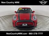 Used 2022 MINI Cooper 4-Door Hardtop image 2