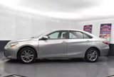 Used 2015 Toyota Camry SE image 5