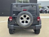 Used 2016 Jeep Wrangler Unlimited Sahara image 4