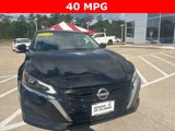 Used 2023 Nissan Altima 2.5 SV image 2