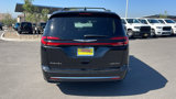 Certified 2023 Chrysler Pacifica Limited image 4