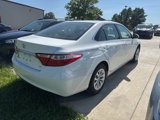 Used 2016 Toyota Camry LE image 3