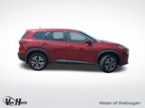 Used 2022 Nissan Rogue SV w/ SV Premium Package image 2