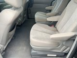Used 2010 Kia Sedona LX image 5