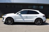 Certified 2024 Porsche Macan image 2