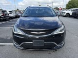 Used 2019 Chrysler Pacifica Limited image 3