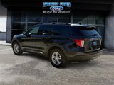 Certified 2021 Ford Explorer XLT image 3