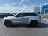Used 2018 Jeep Grand Cherokee Altitude image 2