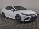 Used 2022 Toyota Camry SE image 2