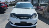 Used 2017 Chrysler Pacifica Touring-L w/ Tire & Wheel Group image 2