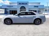 Used 2019 Chrysler 300 Limited image 3