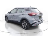 Used 2021 Nissan Kicks SV image 5
