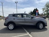 Used 2020 Nissan Rogue Sport S image 2