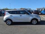 Used 2021 Kia Soul LX image 3