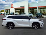 Used 2022 Toyota Highlander XSE image 3