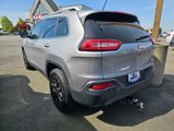 Used 2017 Jeep Cherokee Latitude image 4