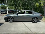 Used 2025 Hyundai Elantra Sport image 2