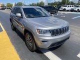 Used 2019 Jeep Grand Cherokee Laredo w/ Laredo X Package image 2