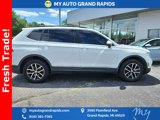 Used 2021 Volkswagen Tiguan SE image 2