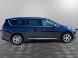 Used 2020 Chrysler Pacifica Limited image 2