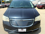 Used 2013 Chrysler Town & Country Touring image 4