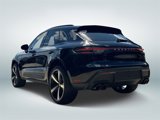 Certified 2024 Porsche Macan image 4