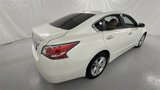 Used 2015 Nissan Altima 2.5 SL w/ Technology Package image 3