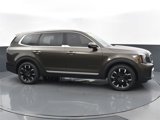 Used 2024 Kia Telluride SX w/ Towing Package image 2