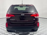 Used 2015 Kia Sorento LX image 6