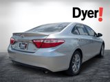 Used 2016 Toyota Camry SE image 3