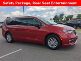 New 2025 Chrysler Pacifica Select image 2