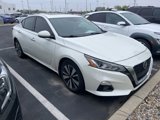 Used 2020 Nissan Altima 2.5 SV image 2