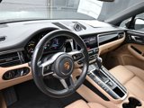 Certified 2021 Porsche Macan image 4
