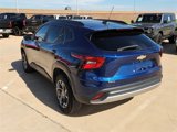 Used 2024 Chevrolet Trax LT w/ LT Convenience Package image 3