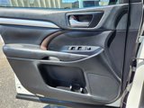 Used 2019 Toyota Highlander XLE image 6