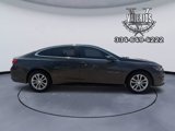 Used 2017 Chevrolet Malibu LT image 4