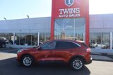 Used 2020 Ford Escape SE image 2