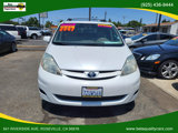 Used 2008 Toyota Sienna XLE Limited image 2