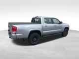 Used 2016 Toyota Tacoma 2WD Double Cab image 4