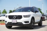 Used 2021 Volvo XC40 T5 R-Design image 3