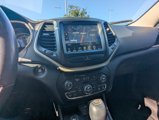 Used 2016 Jeep Cherokee Limited image 4