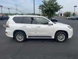 Used 2019 Lexus GX 460 image 3