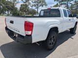 Used 2017 Toyota Tacoma SR image 3