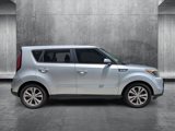 Used 2016 Kia Soul + image 4
