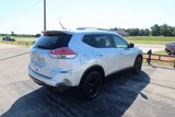 Used 2014 Nissan Rogue SV image 4