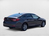 Used 2017 Hyundai Sonata SE image 5