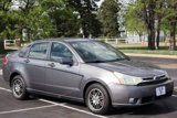 Used 2010 Ford Focus SE image 2