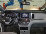 Used 2017 Toyota Sienna LE image 3
