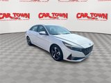Used 2021 Hyundai Elantra SEL w/ Convenience + Premium Package image 2