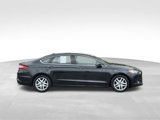 Used 2015 Ford Fusion SE w/ Equipment Group 202A image 6